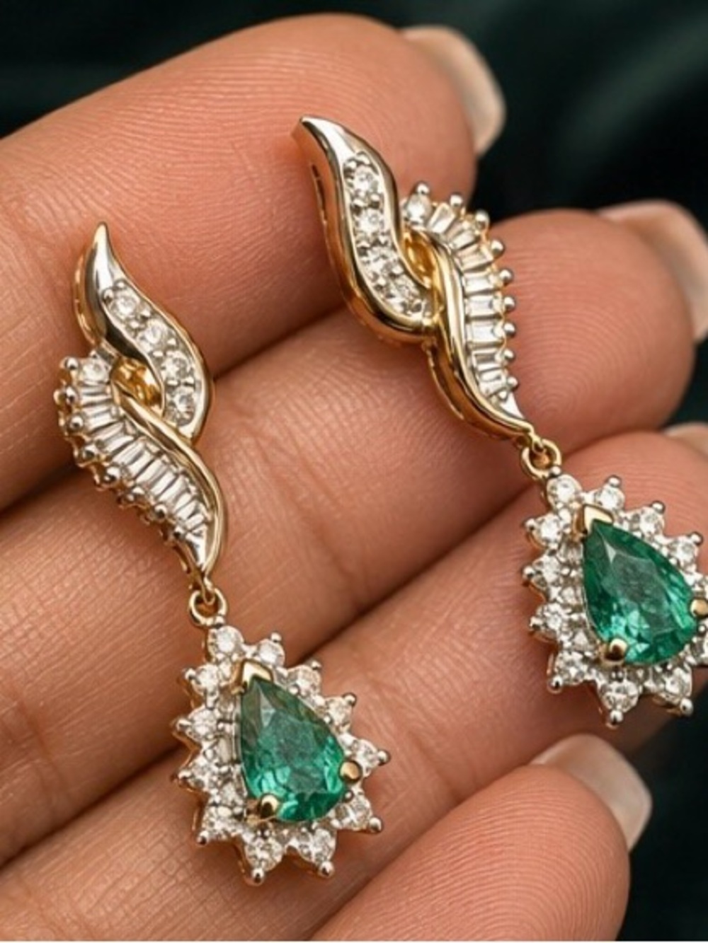 Watch Video / 10K Gold Diamond & Emerald Drop Earrings - Picture 4 of 7